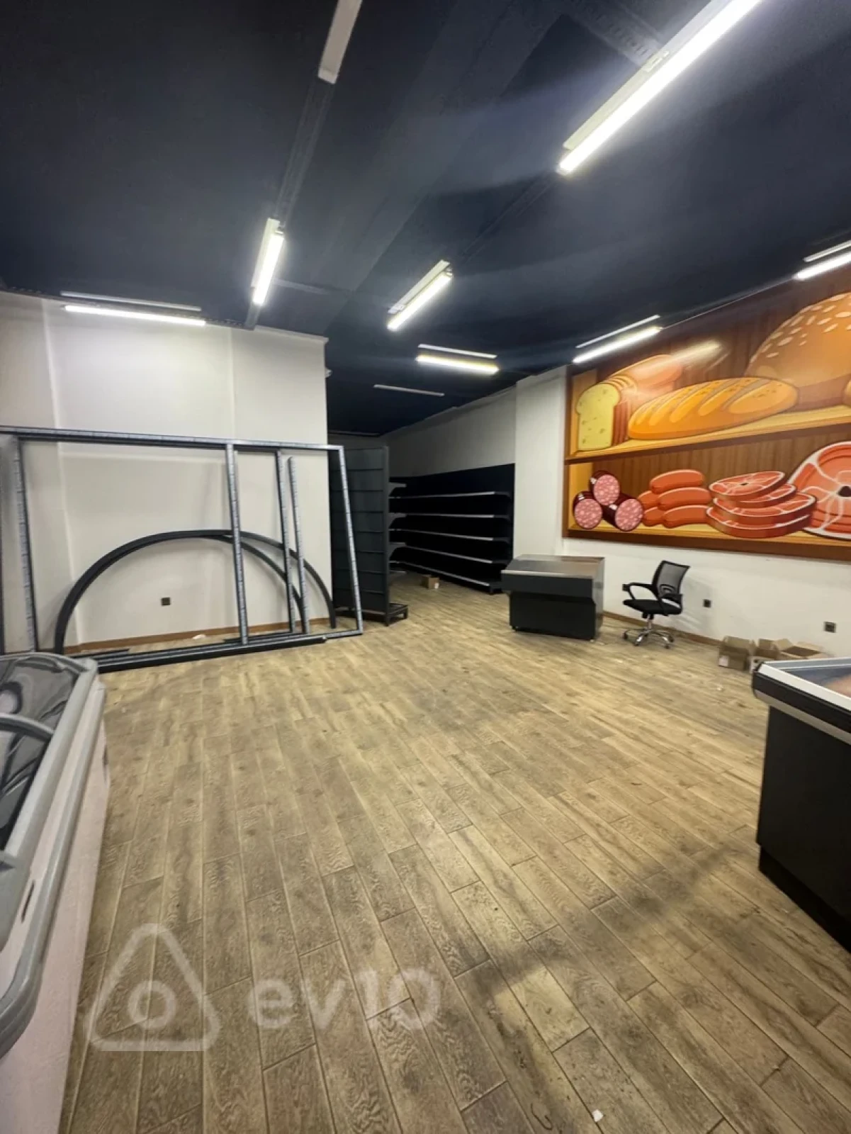 Satılır mənzil 100 m²