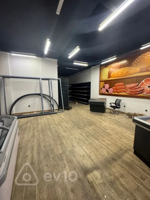 Satılır mənzil 100 m²