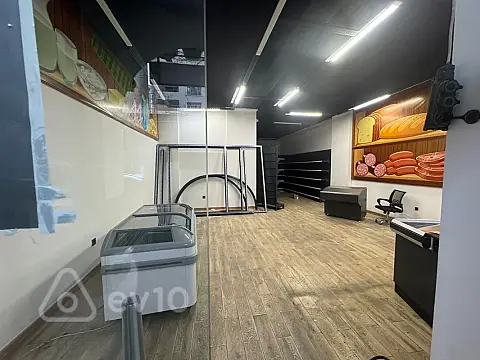 Satılır mənzil 100 m²