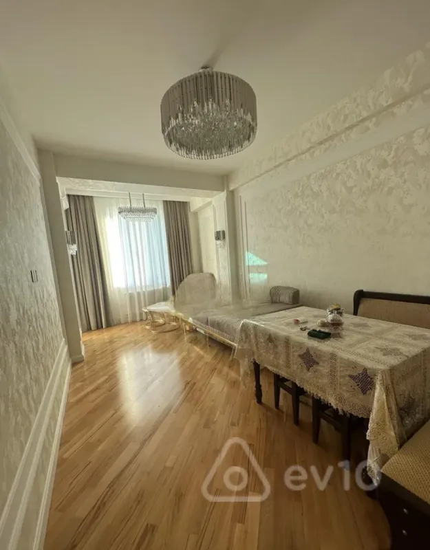Satılır 2 otaqlı yeni tikili 72 m²