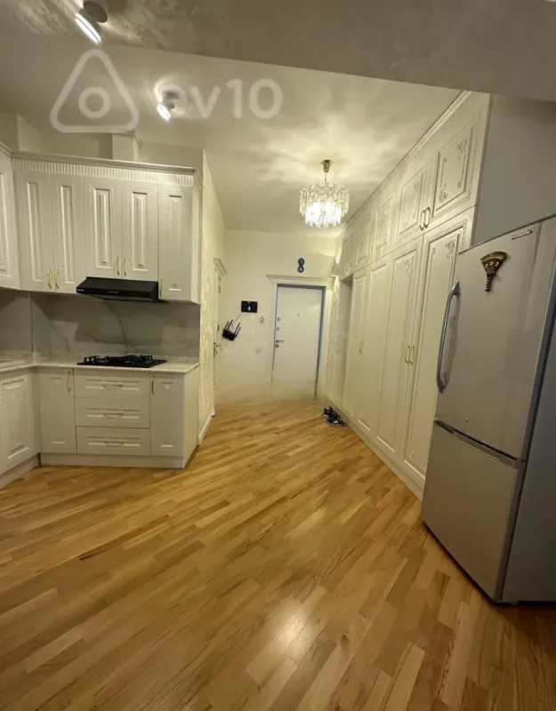 Satılır 2 otaqlı yeni tikili 72 m²