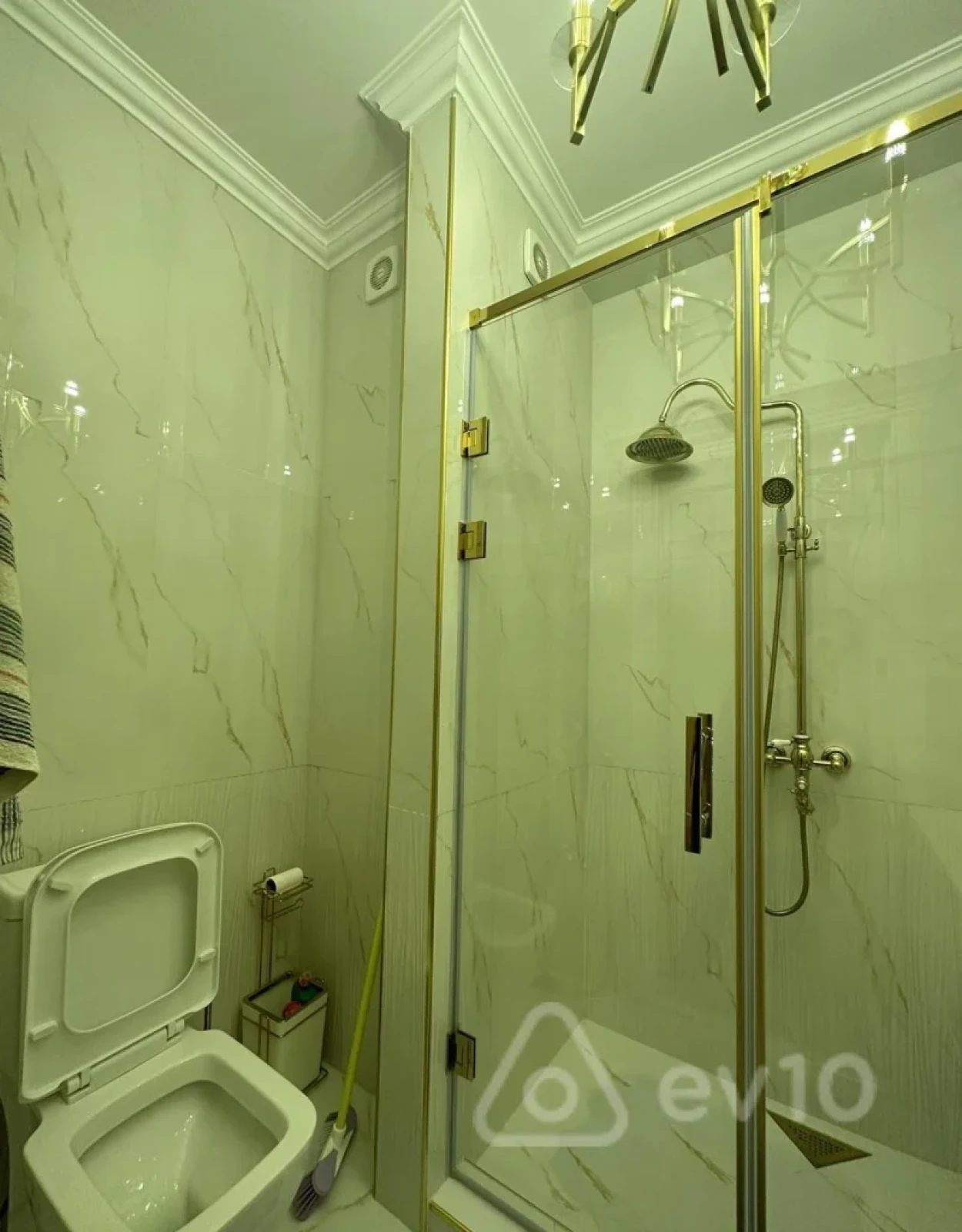 Satılır 2 otaqlı yeni tikili 72 m²