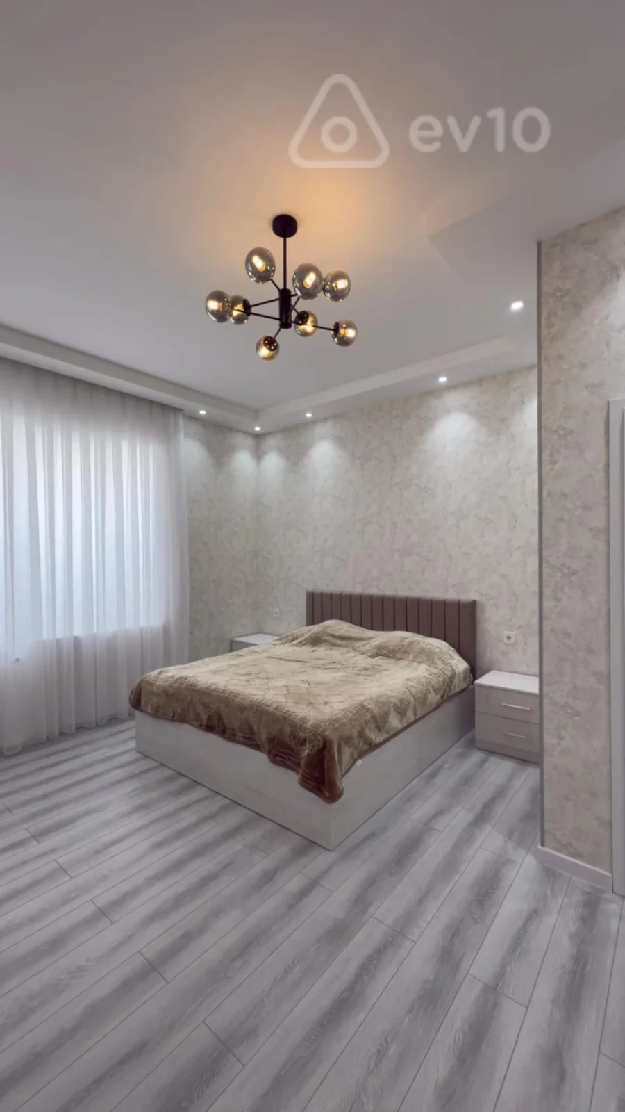 Satılır 5 otaqlı həyət evi 140 m²