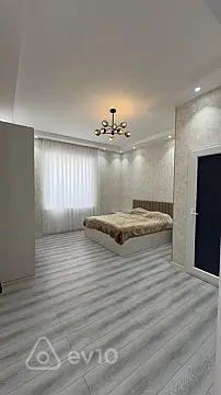 Satılır 5 otaqlı həyət evi 140 m²