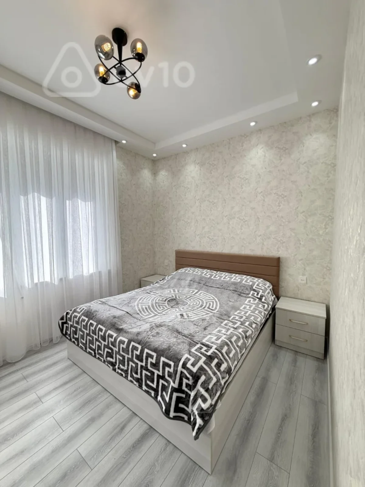 Satılır 5 otaqlı həyət evi 140 m²