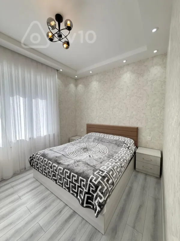 Satılır 5 otaqlı həyət evi 140 m²