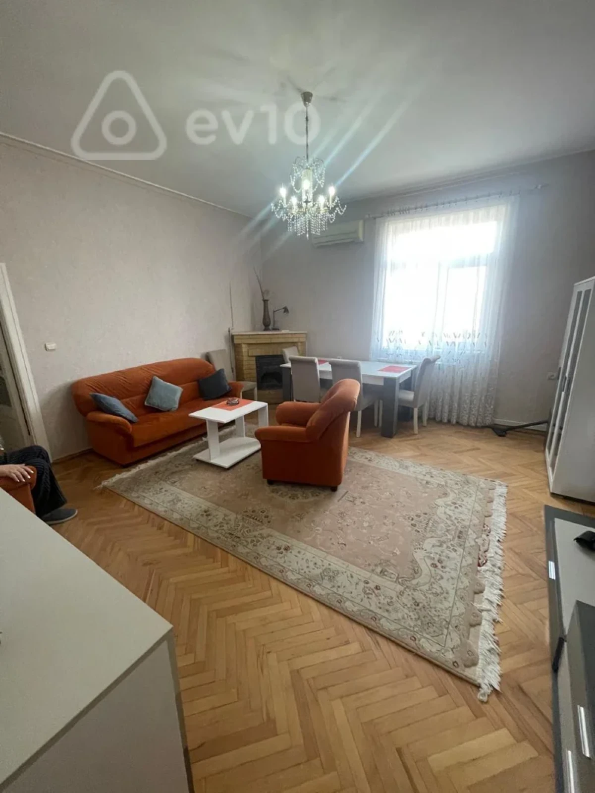 Kirayə verilir 2 otaqlı köhnə tikili 65 m²