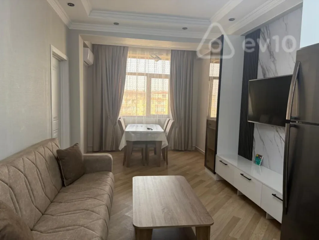 Kirayə verilir 3 otaqlı yeni tikili 80 m²