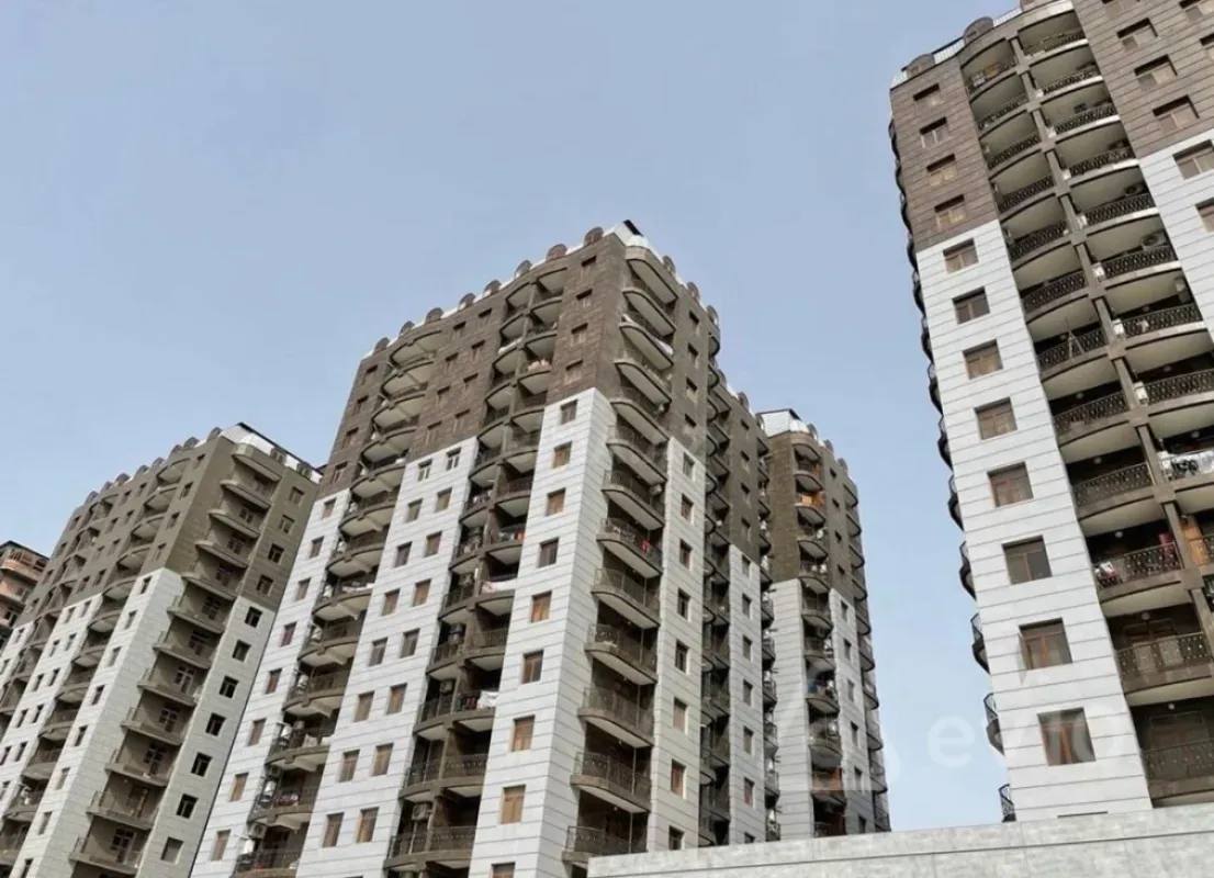 Kirayə verilir 3 otaqlı yeni tikili 80 m²