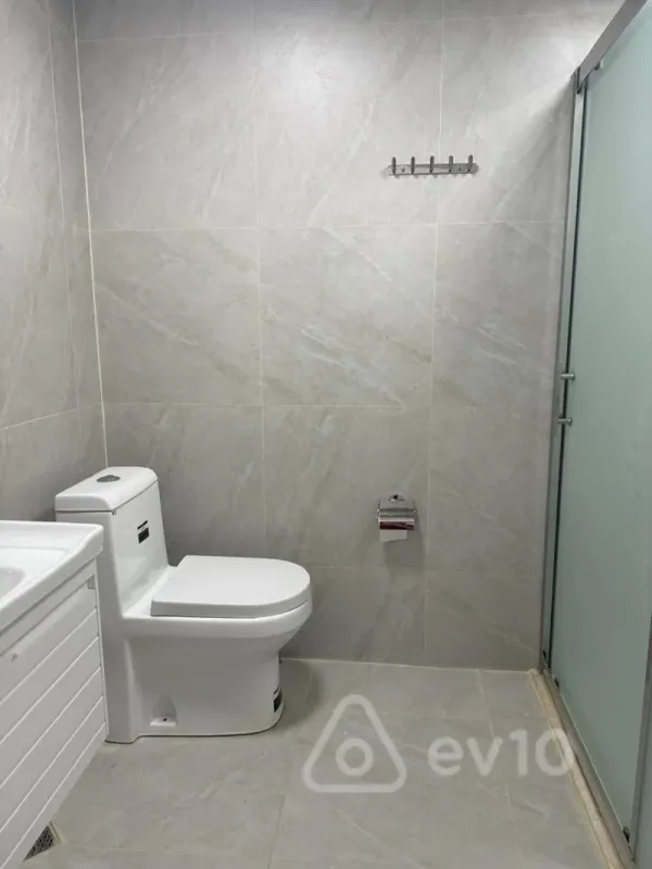 Kirayə verilir 3 otaqlı yeni tikili 80 m²