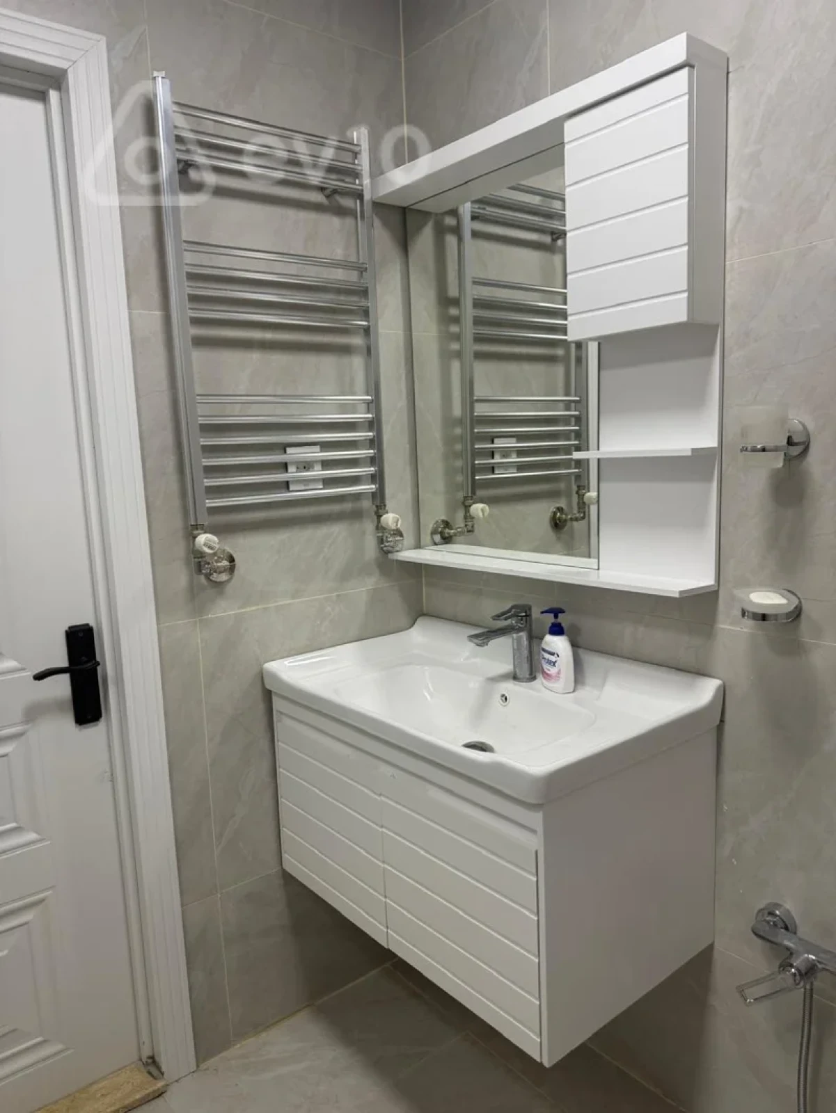 Kirayə verilir 3 otaqlı yeni tikili 80 m²