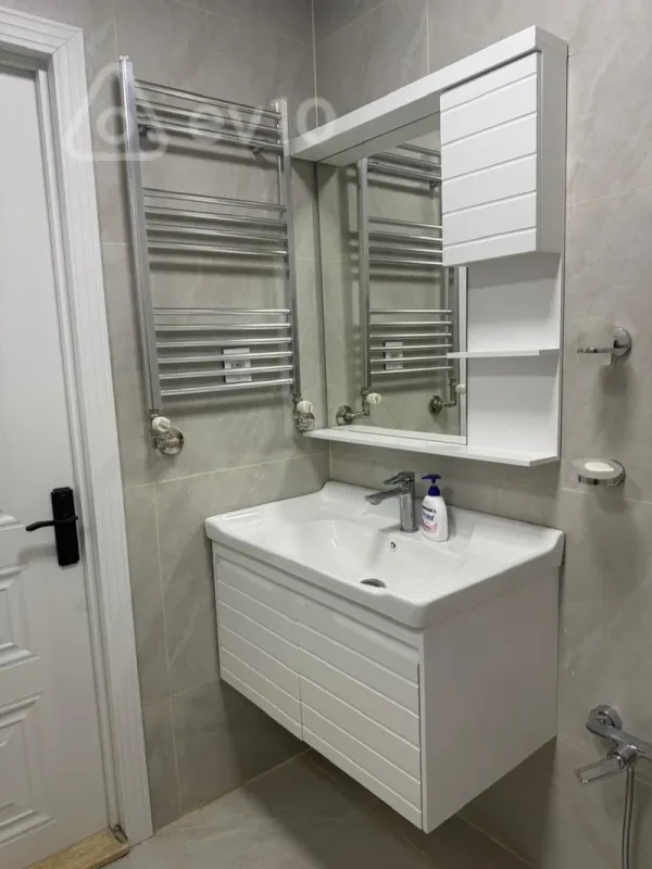 Kirayə verilir 3 otaqlı yeni tikili 80 m²