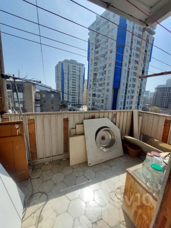 Satılır 2 otaqlı köhnə tikili 40 m²