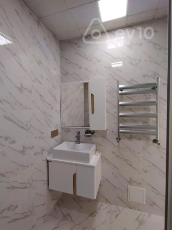 Kirayə verilir 3 otaqlı yeni tikili 105 m²