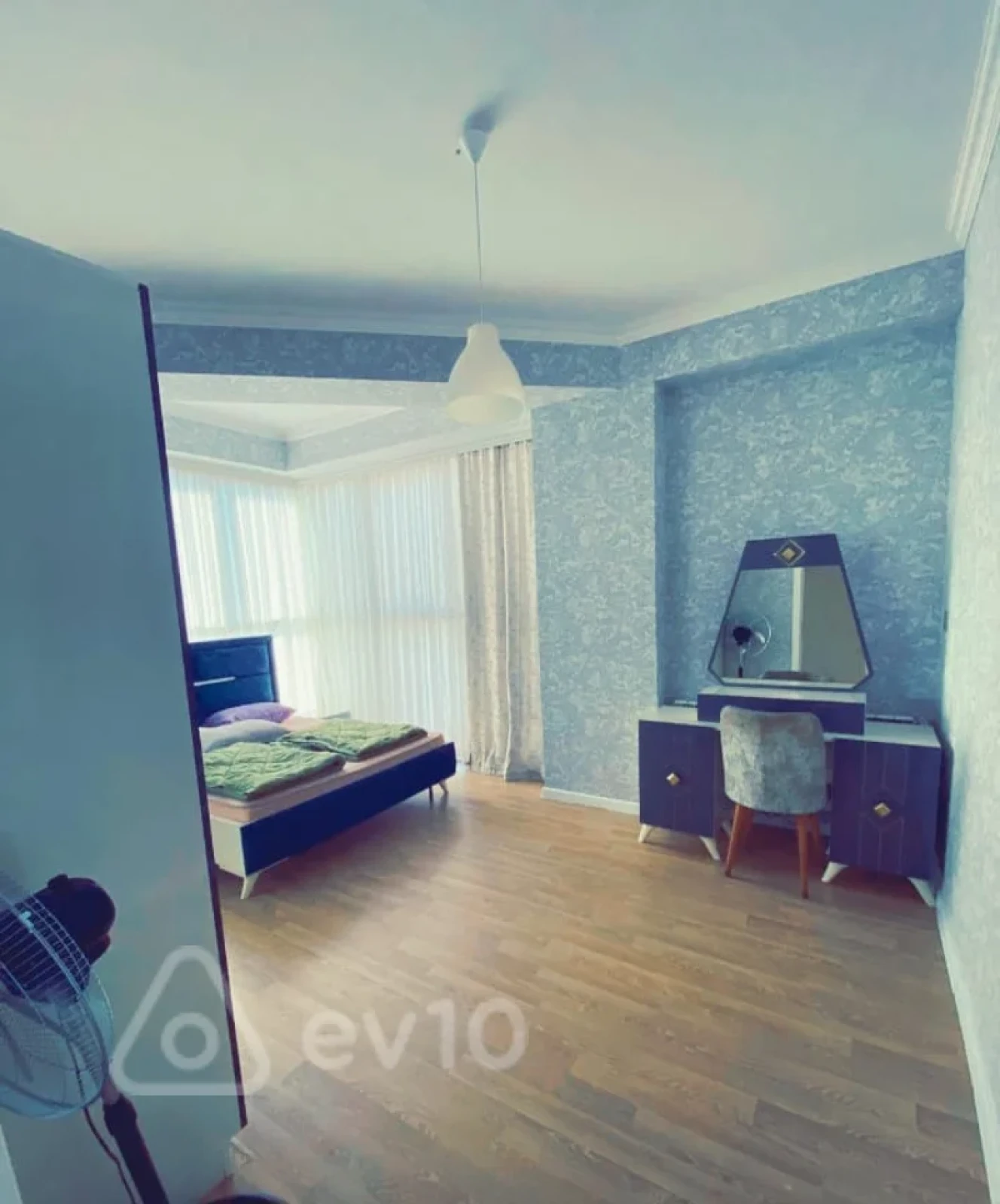 Kirayə verilir 3 otaqlı yeni tikili 105 m²