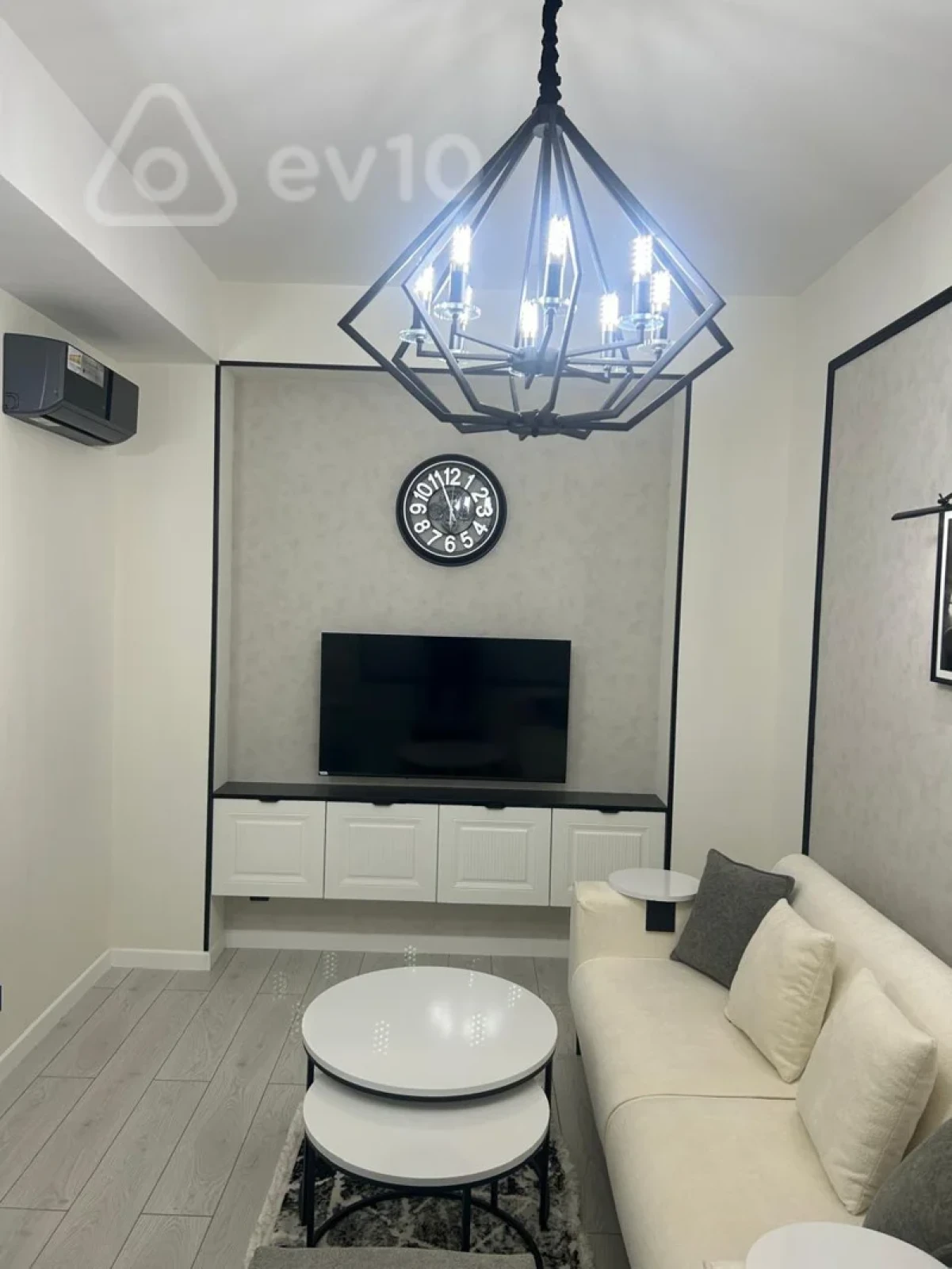 Satılır 2 otaqlı yeni tikili 60 m²