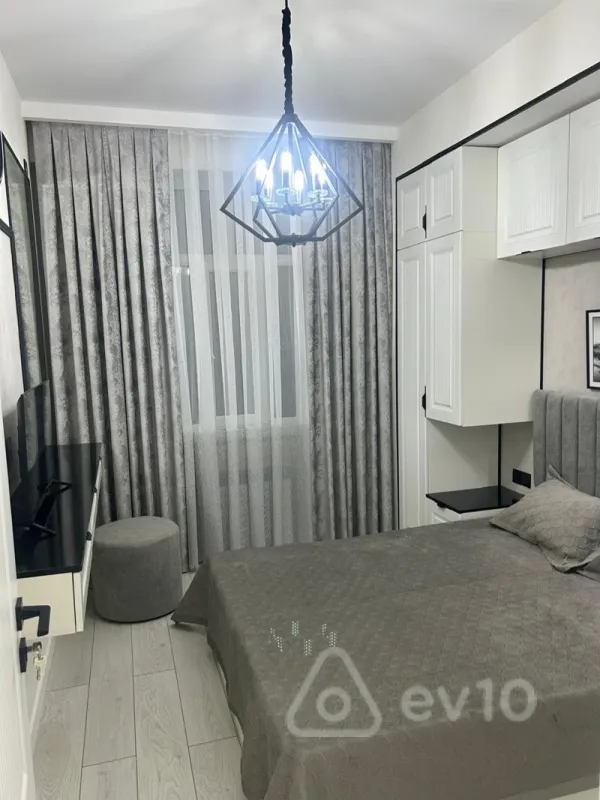 Satılır 2 otaqlı yeni tikili 60 m²