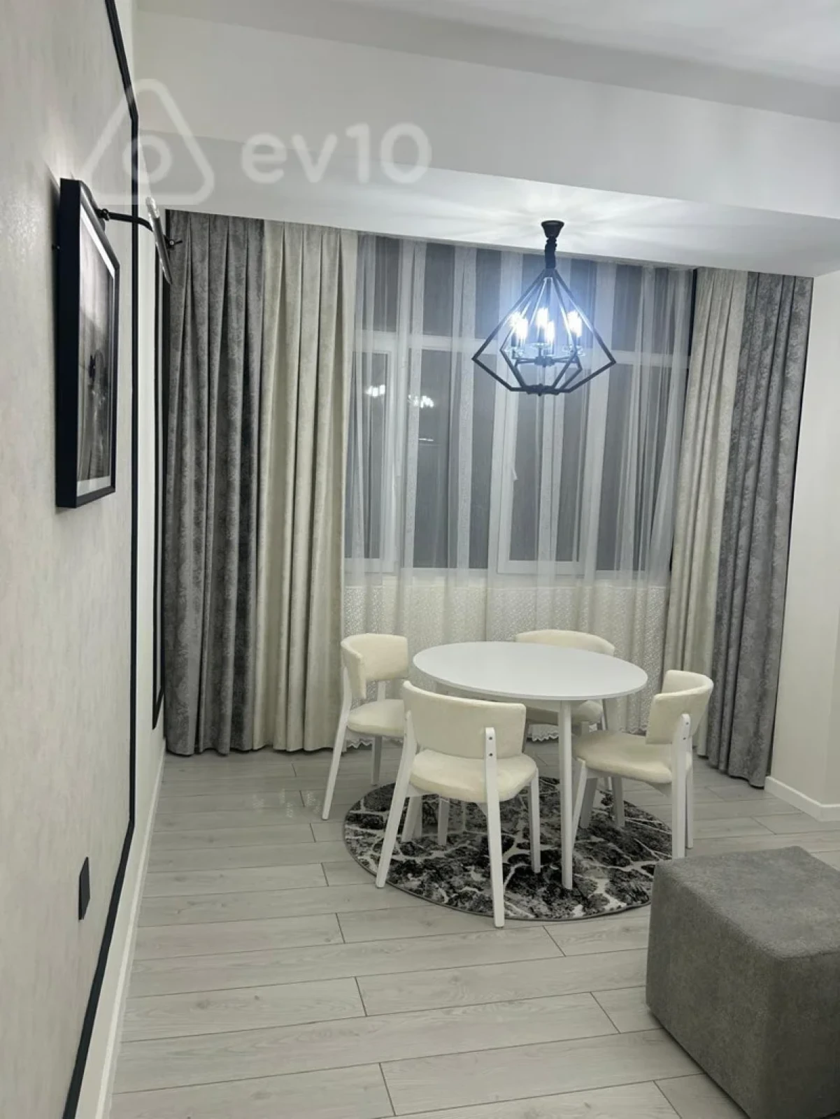 Satılır 2 otaqlı yeni tikili 60 m²