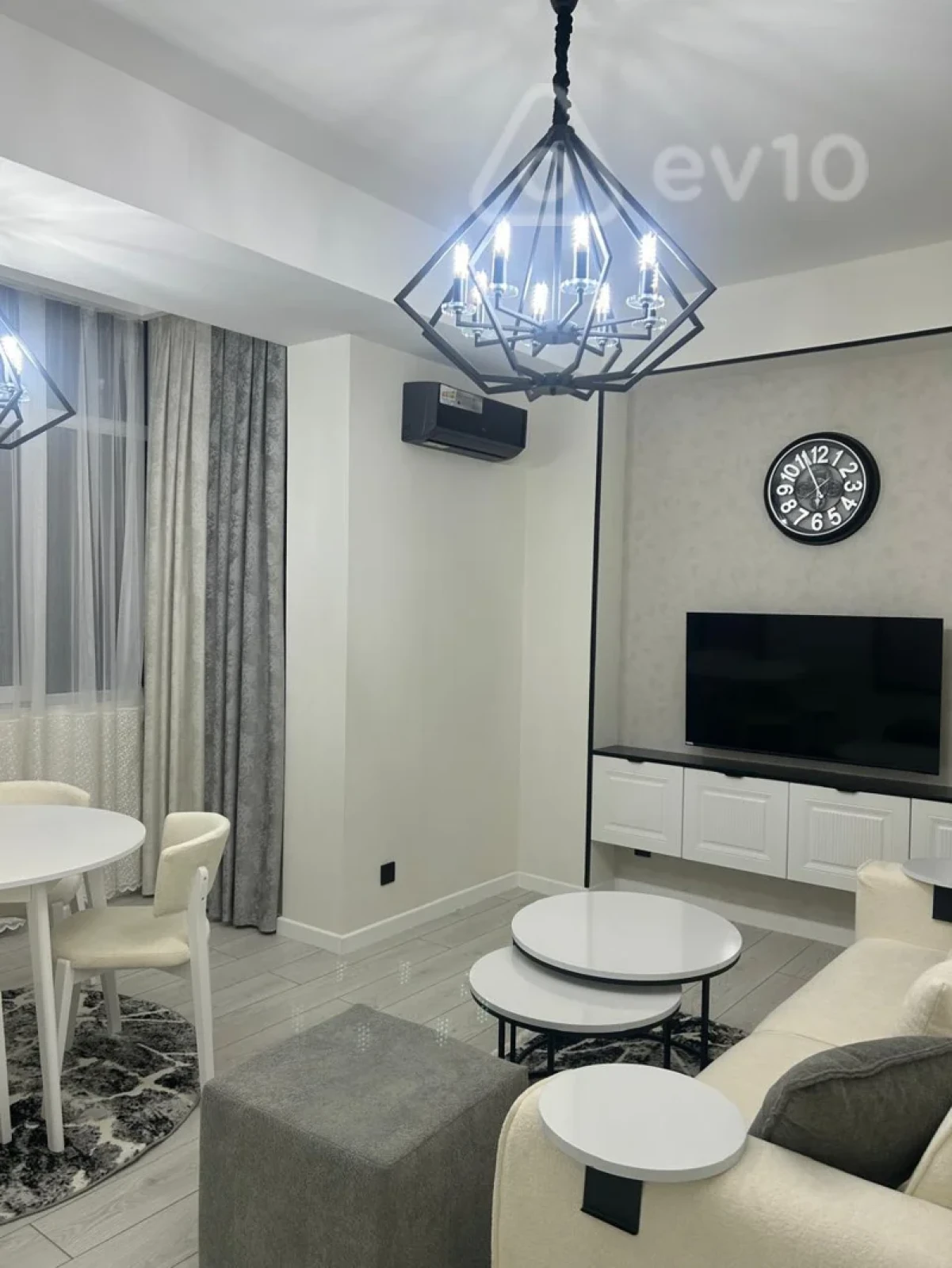 Satılır 2 otaqlı yeni tikili 60 m²