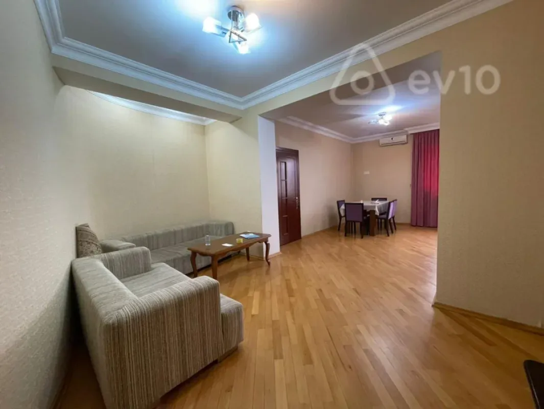 Kirayə verilir 2 otaqlı yeni tikili 75 m²