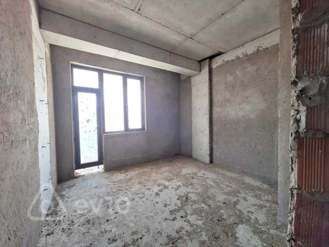Satılır 3 otaqlı yeni tikili 110 m²