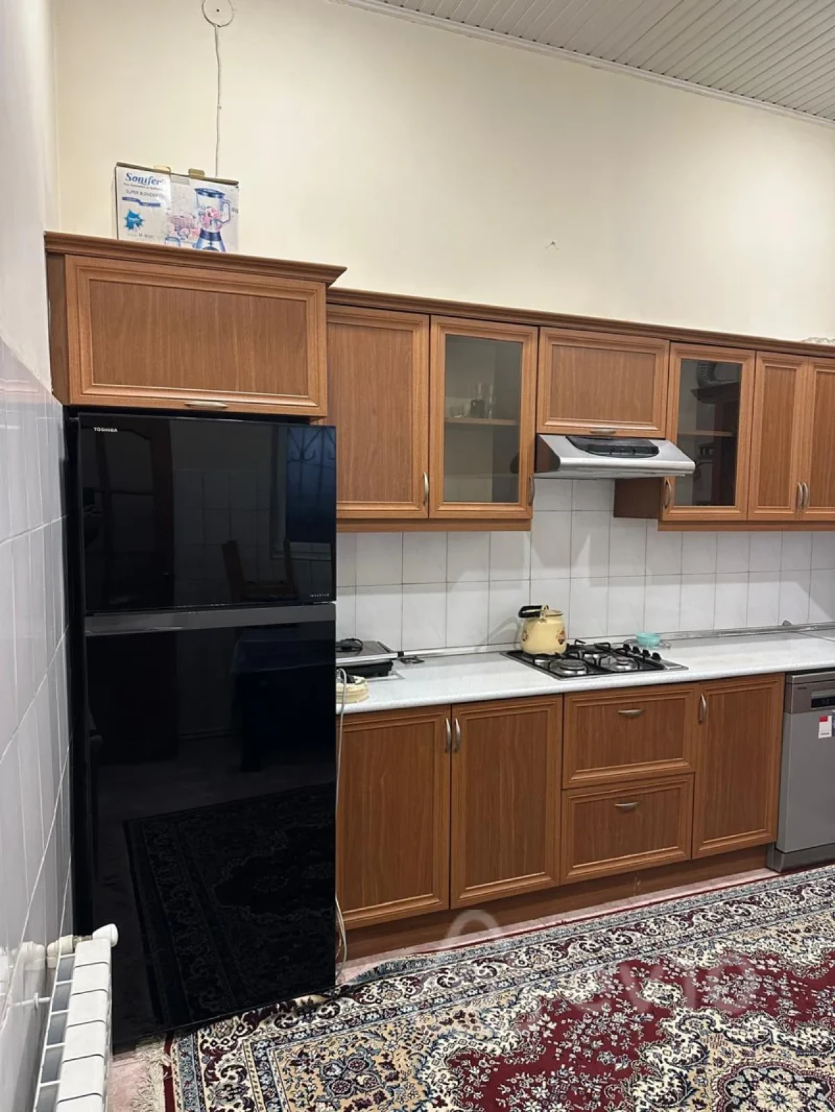 Kirayə verilir 4 otaqlı köhnə tikili 110 m²