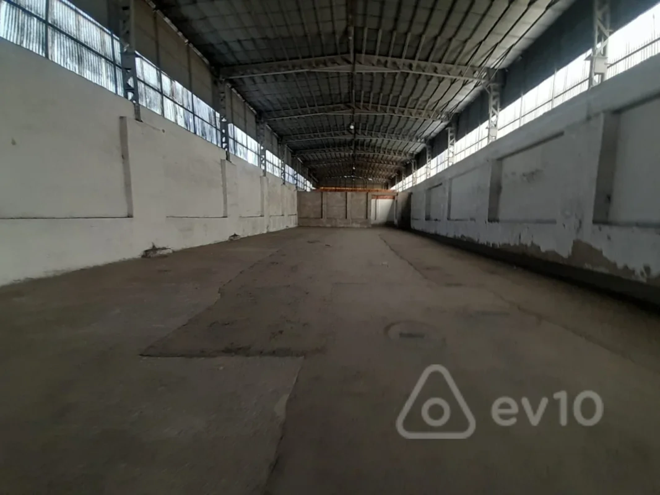 Kirayə verilir mənzil 500 m²