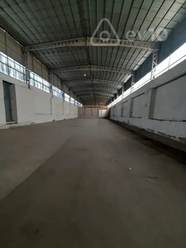 Kirayə verilir mənzil 500 m²