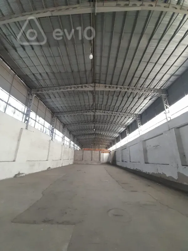 Kirayə verilir mənzil 500 m²