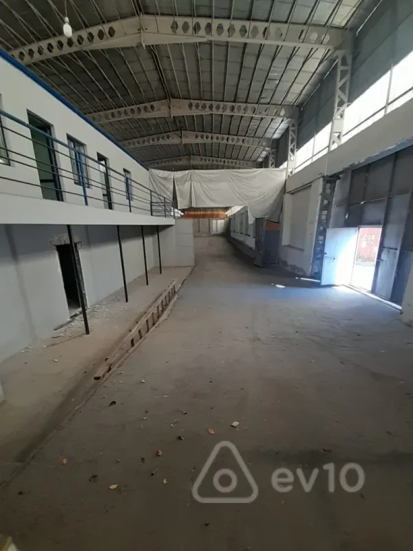 Kirayə verilir mənzil 500 m²