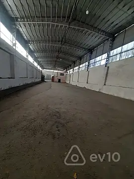 Kirayə verilir mənzil 500 m²