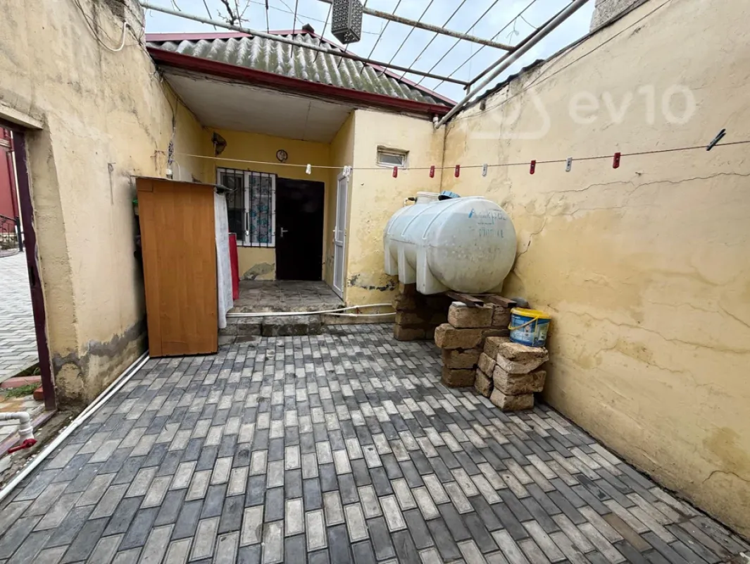 Kirayə verilir 2 otaqlı həyət evi 60 m²