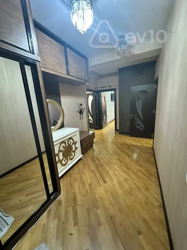 Kirayə verilir 3 otaqlı yeni tikili 105 m²