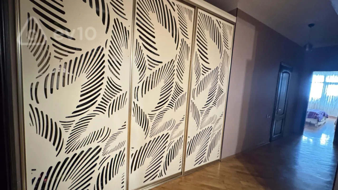 Kirayə verilir 3 otaqlı yeni tikili 104 m²