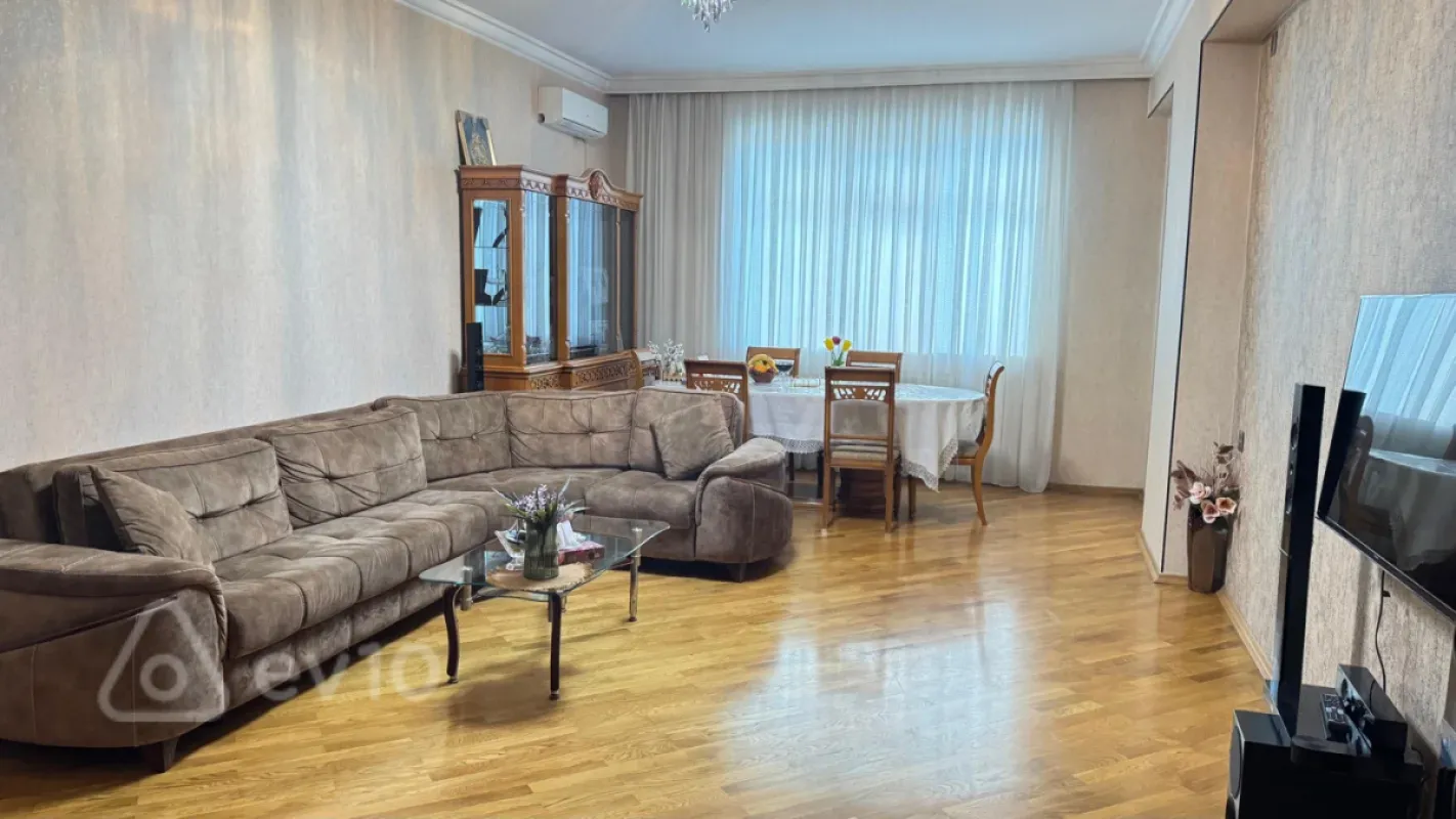 Kirayə verilir 3 otaqlı yeni tikili 104 m²