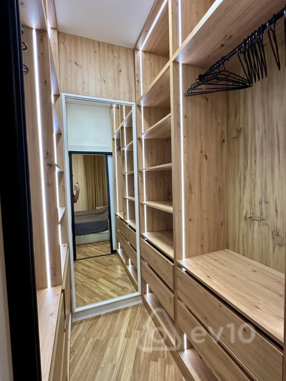 Kirayə verilir 2 otaqlı köhnə tikili 75 m²