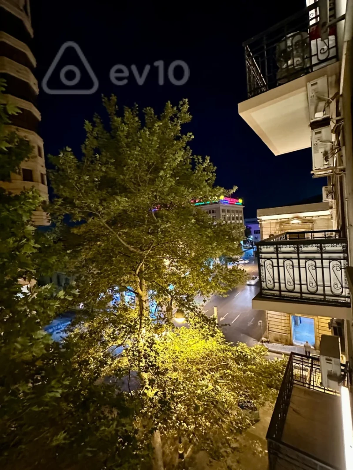 Kirayə verilir 2 otaqlı köhnə tikili 75 m²