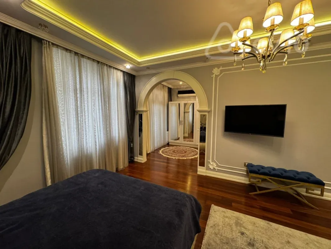 Satılır 3 otaqlı yeni tikili 175 m²