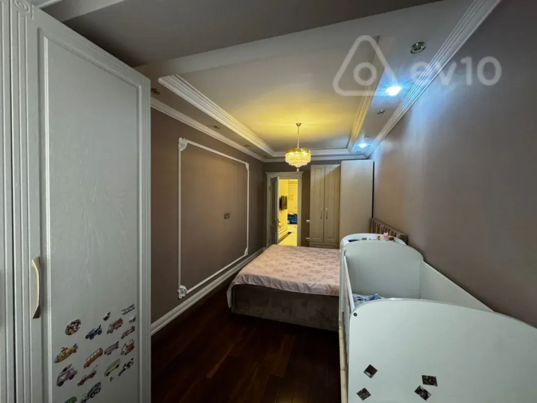 Satılır 3 otaqlı yeni tikili 175 m²