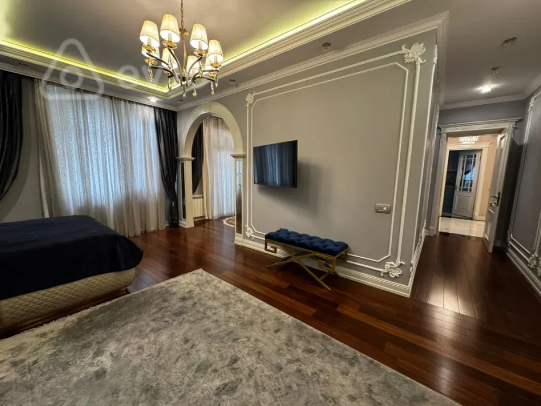 Satılır 3 otaqlı yeni tikili 175 m²