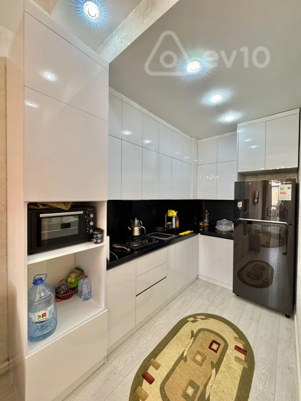 Kirayə verilir 2 otaqlı yeni tikili 60 m²