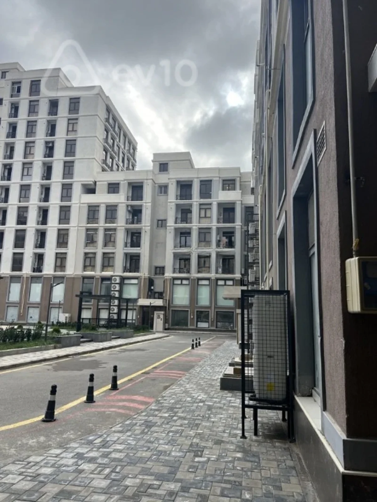 Kirayə verilir 2 otaqlı yeni tikili 60 m²