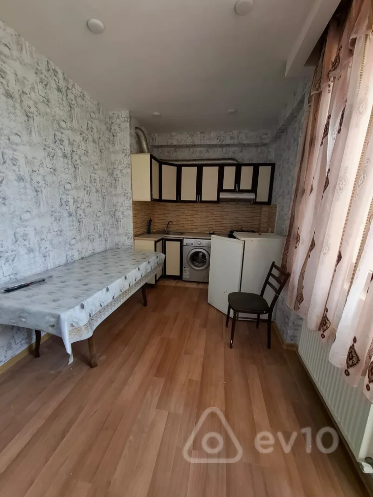 Kirayə verilir 1 otaqlı yeni tikili 54 m²