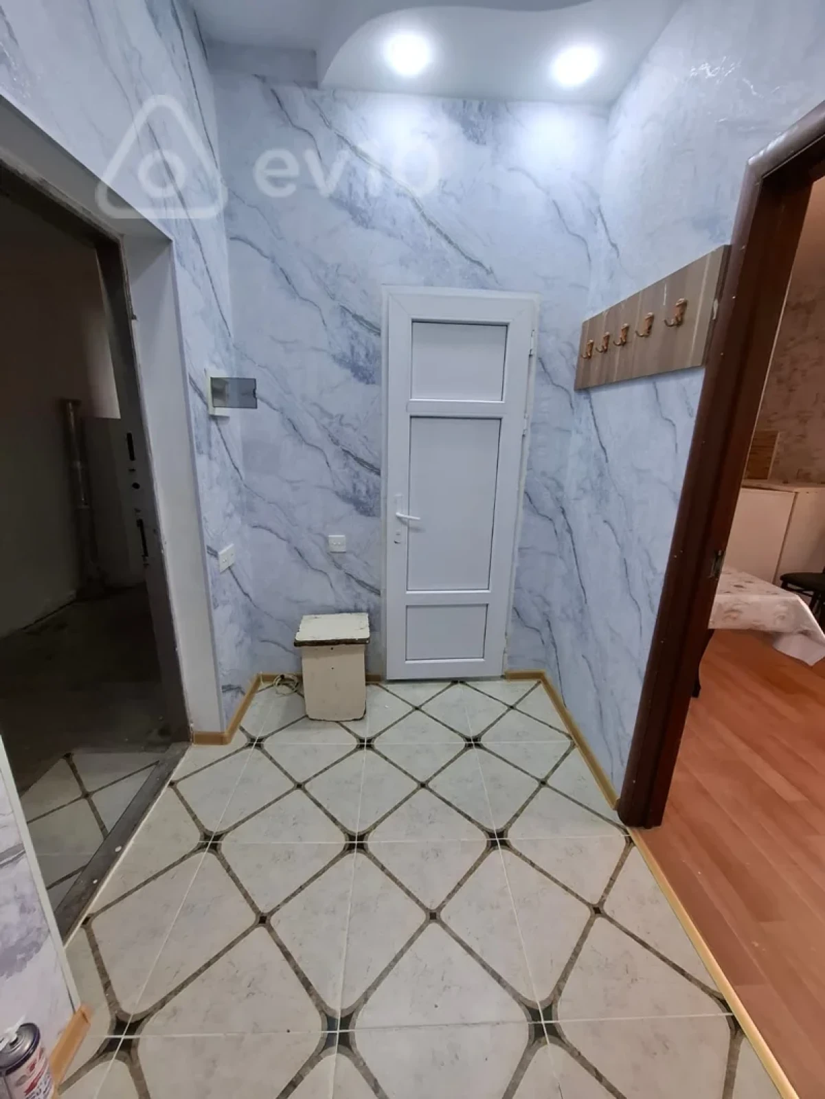 Kirayə verilir 1 otaqlı yeni tikili 54 m²