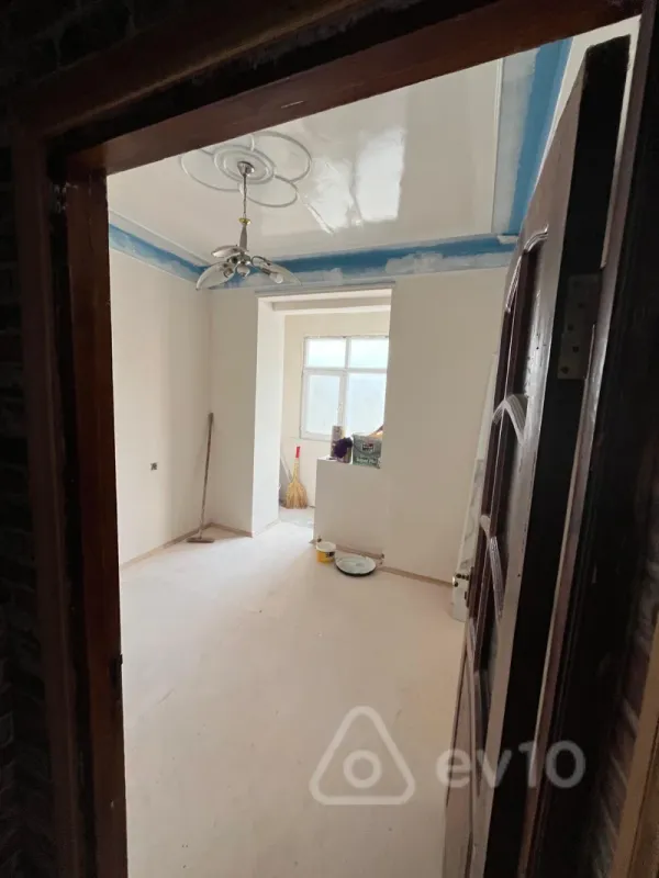 Satılır 5 otaqlı köhnə tikili 85 m²