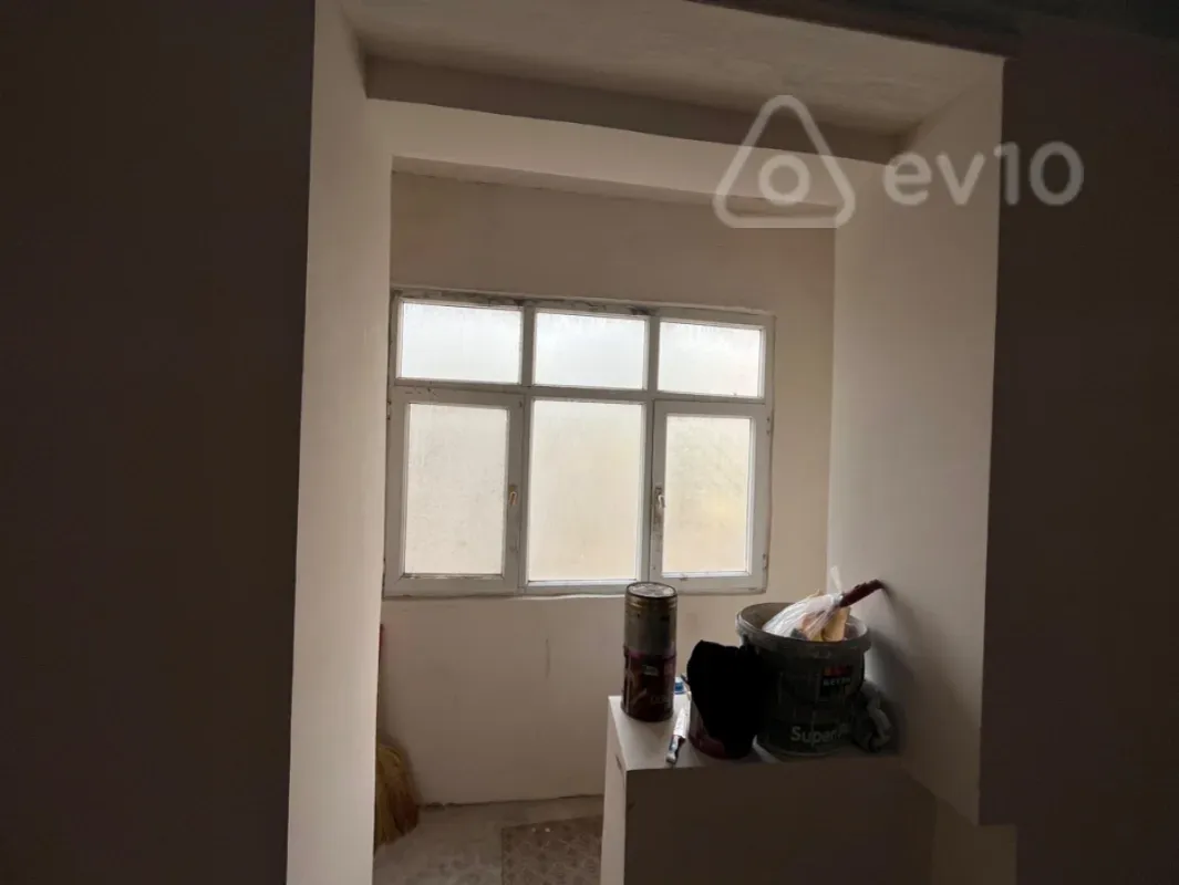 Satılır 5 otaqlı köhnə tikili 85 m²