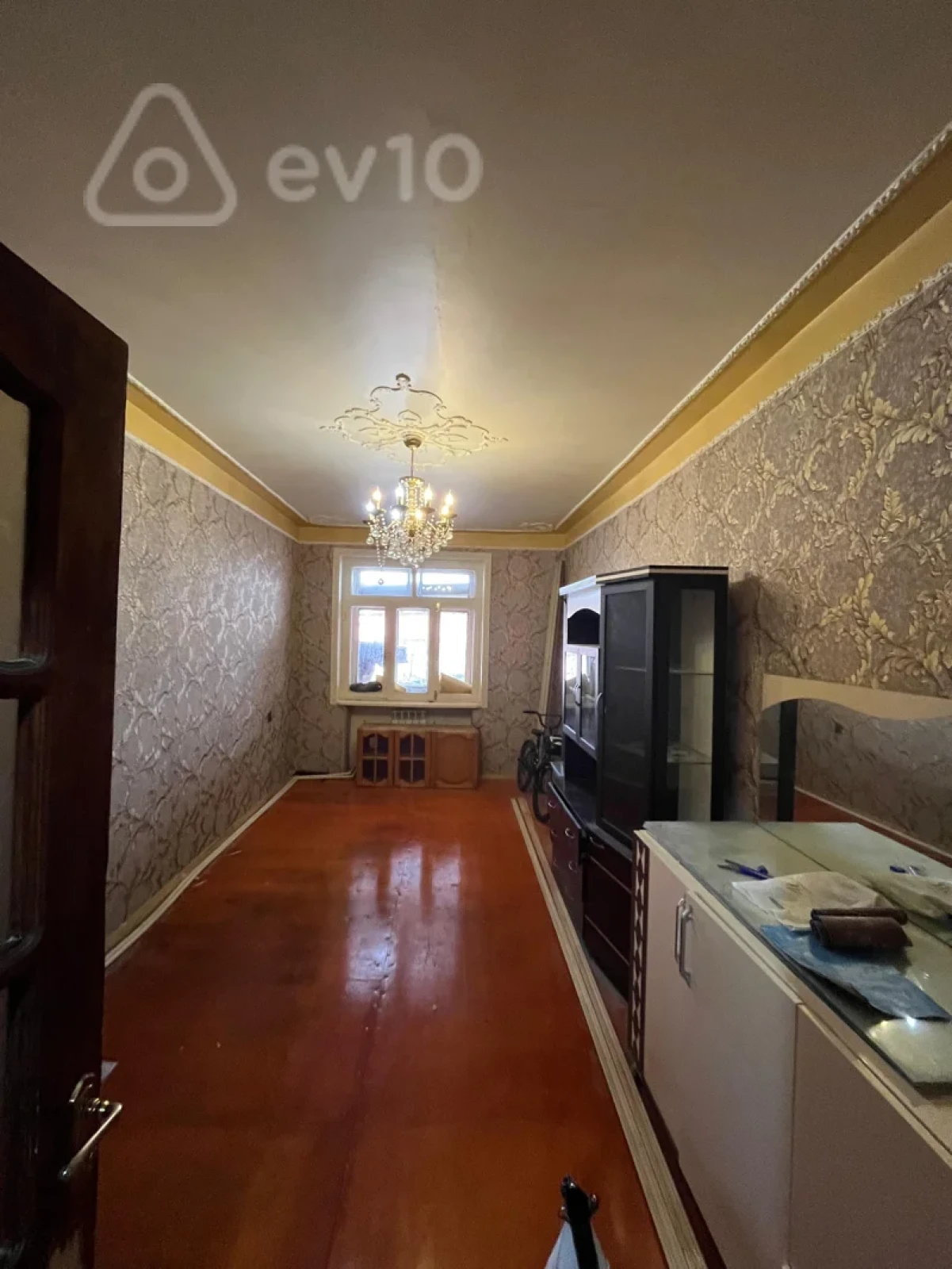 Satılır 5 otaqlı köhnə tikili 85 m²