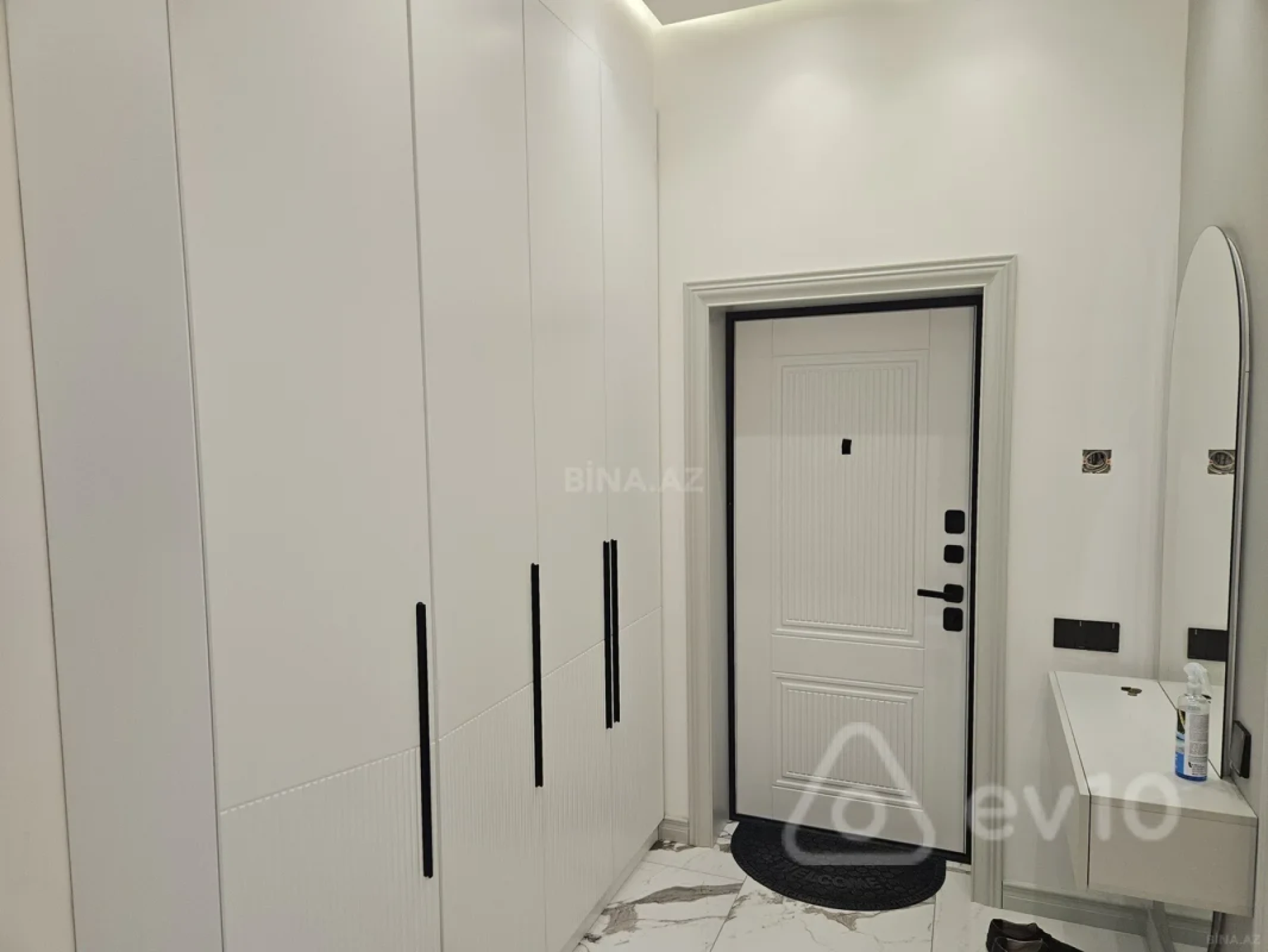 Kirayə verilir 2 otaqlı yeni tikili 80 m²