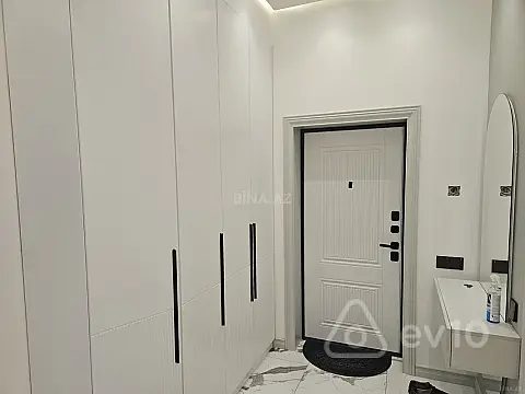 Kirayə verilir 2 otaqlı yeni tikili 80 m²
