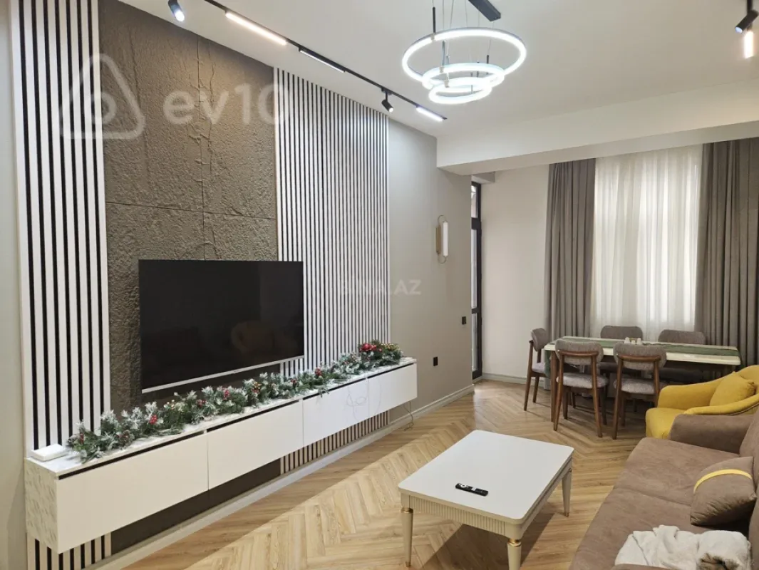 Kirayə verilir 2 otaqlı yeni tikili 80 m²
